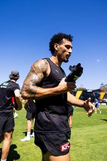 Mykelti Lefau - AFL Training November 24