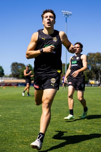 Patrick Retschko - AFL Training November 24