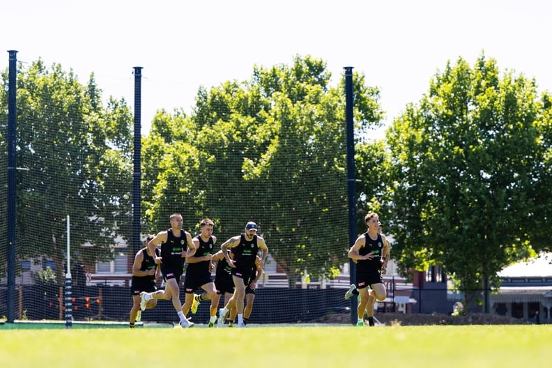 Team - AFL Training November 24