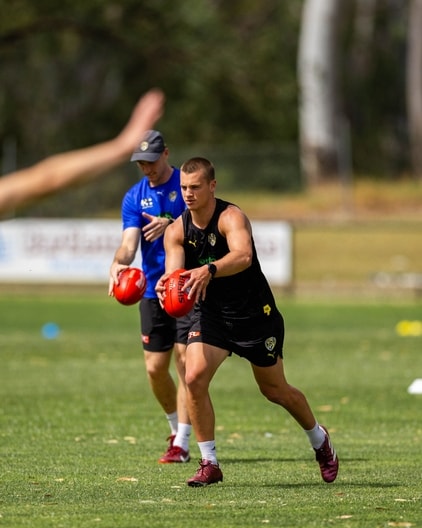 Sam Lalor - AFL Training November 28-6