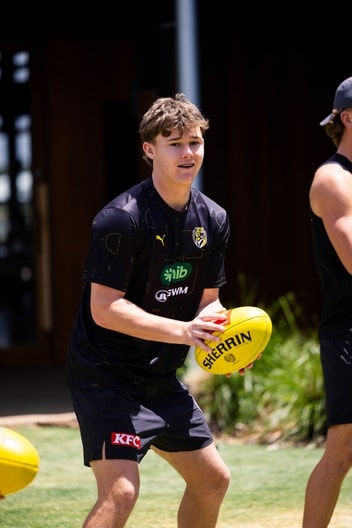 Sam Cumming - AFL Touch Session November 26