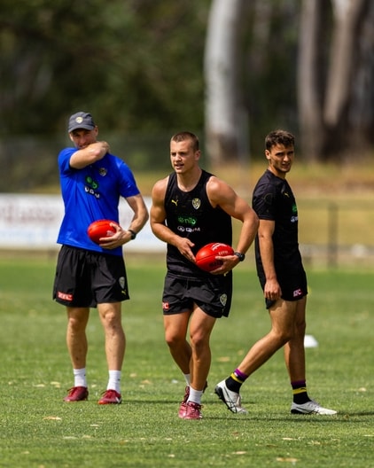 Sam Lalor - AFL Training November 28-5