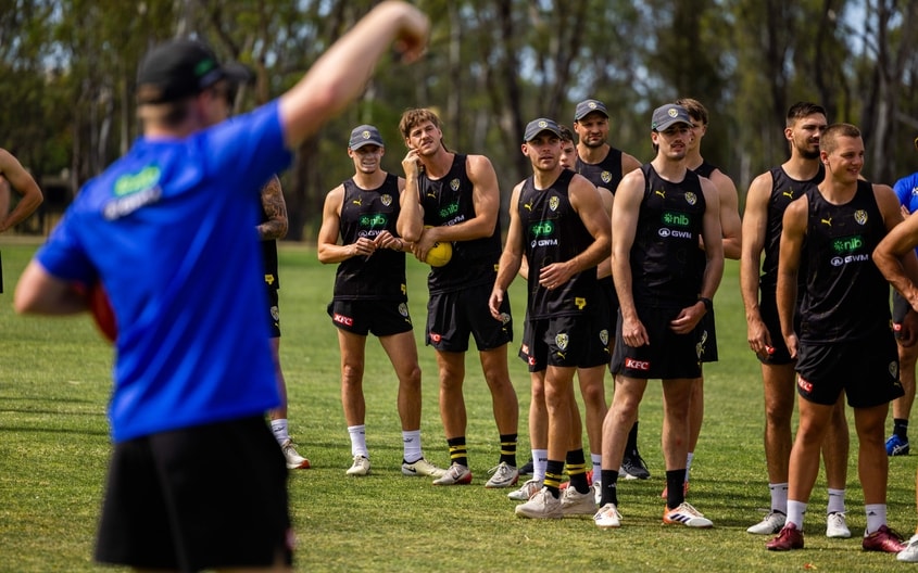 Team - AFL Training November 28-2