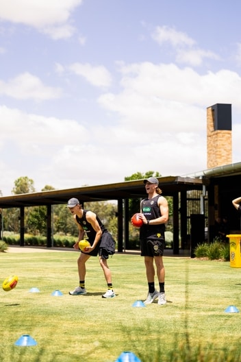 Kaleb Smith, Luke Trainor - AFL Touch Session November 26