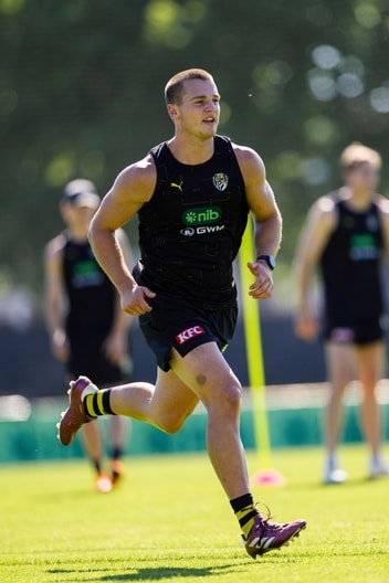 Sam Lalor - AFL Training December 17-3