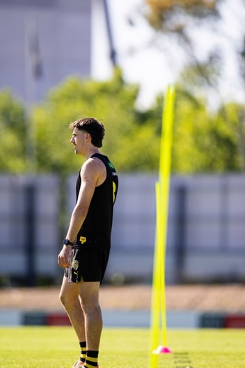 Jonty Faull - AFL Training December 17