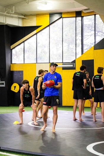 Matt Duffie - AFL Tackling Practice, January 19-4